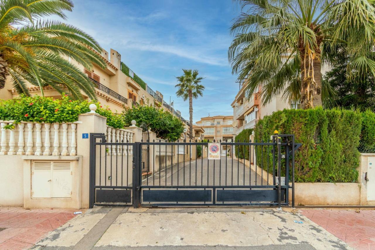 He Doris Apartment Playa Flamenca Ngoại thất bức ảnh
